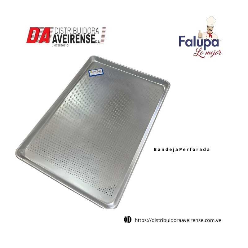 B a n d e j a P e r f o r a d a C O N C A B I L L A 4 5 X 6 5 C M.